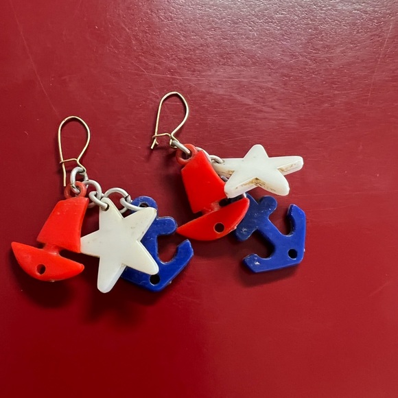 Jewelry Vintage Earrings Patriotic Red White Blue Sailboat Star